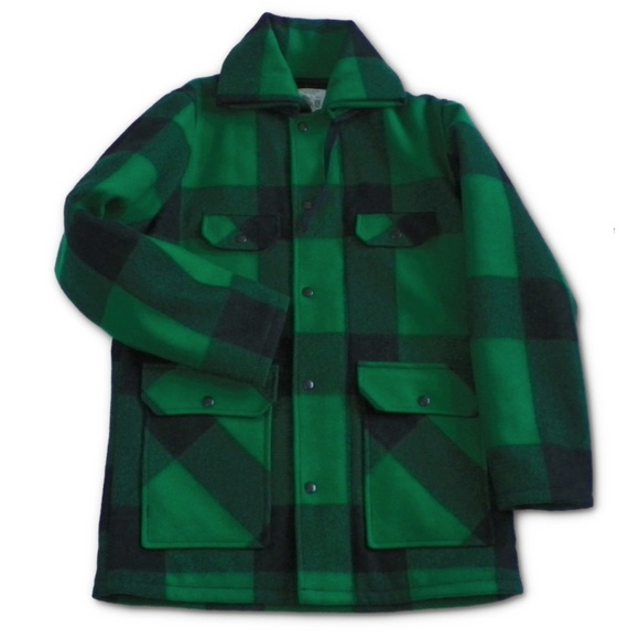 Johnson Woolen Mills Other - Johnson Woolen Mills Green Large Stag Plaid Coat